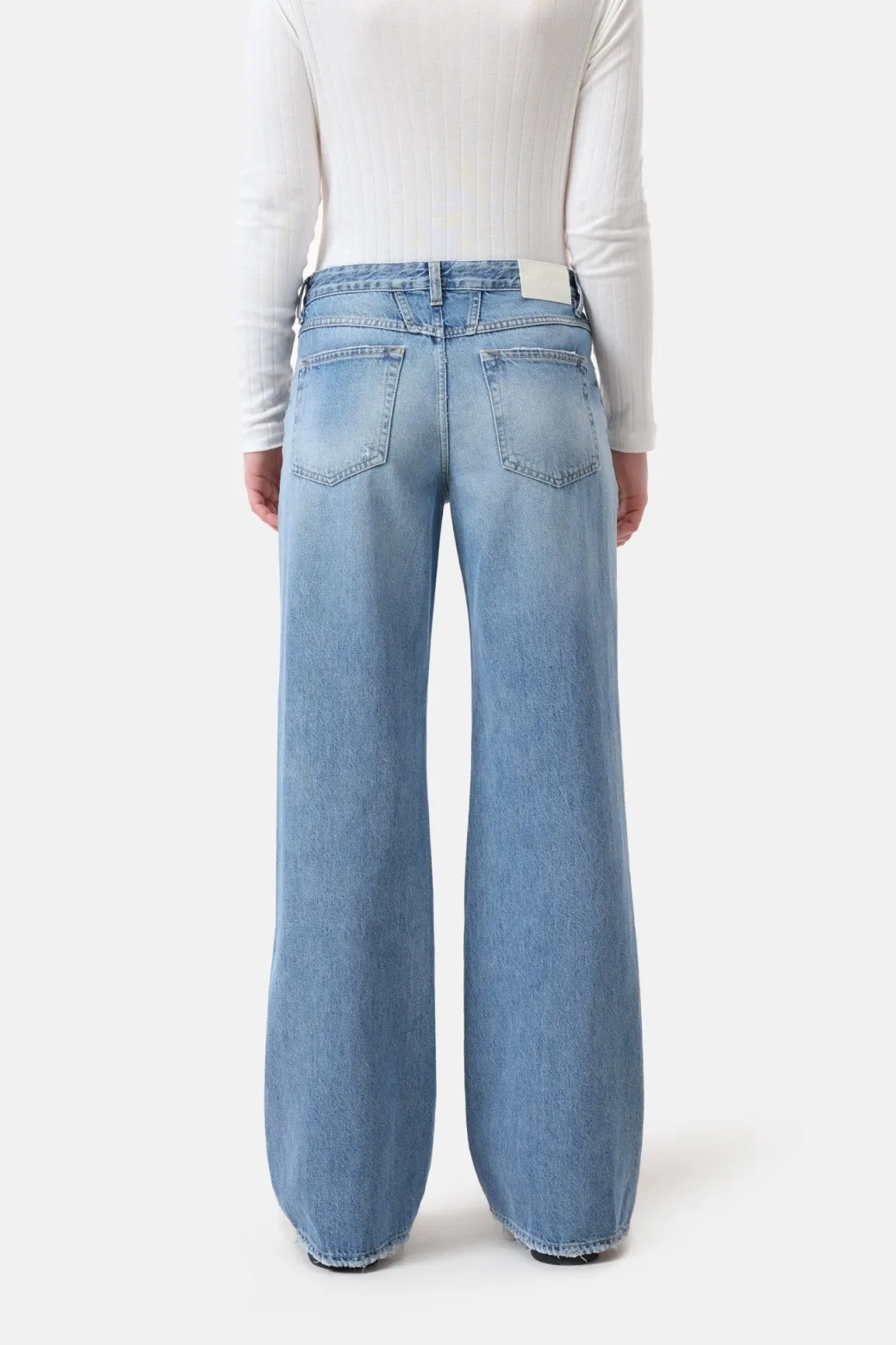 closed_gillan_jeans_light_2.webp Closed Gillan Jeans Light Blue