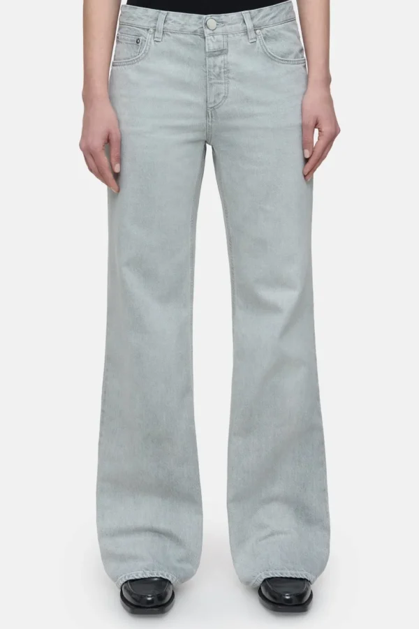 Closed Gillan Light Grey