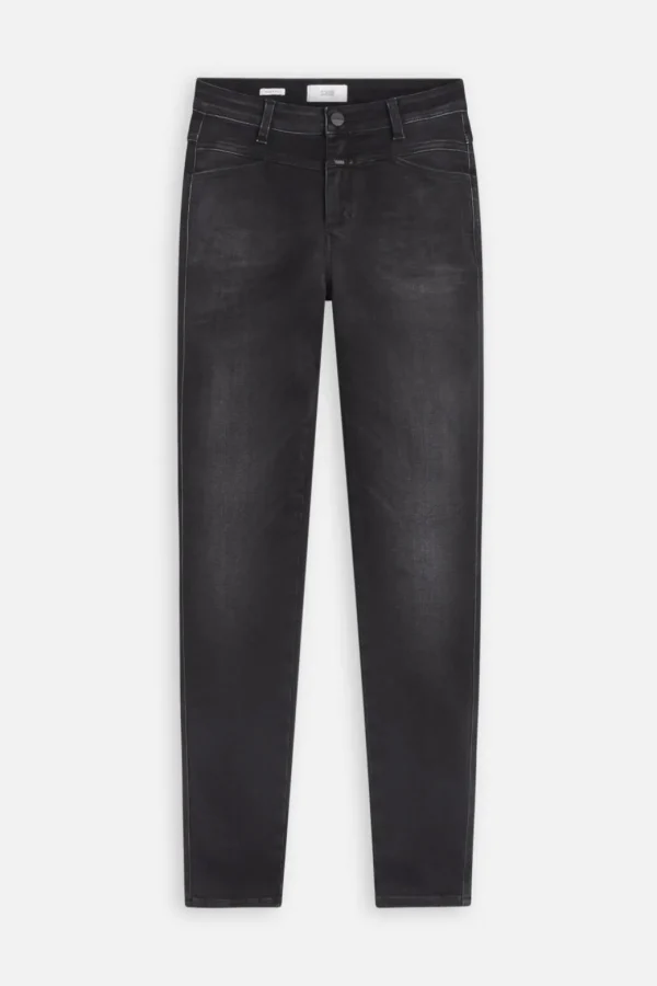 Closed Skinny Pusher Black