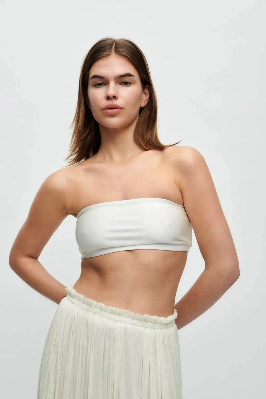 hanne_bloch_ivory_bandeau_0.webp HANNE BLOCH IVORY BANDEAU TOP