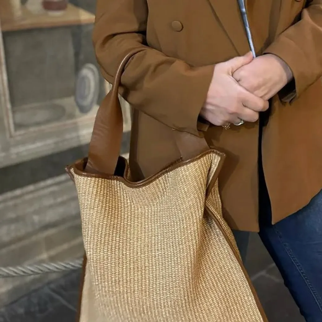 infinito_sofie_raffia_bag_1.webp Infinito Sofie Raffia Bag